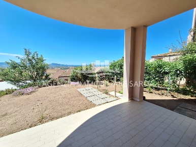 Foto Villa bifamiliare a Badesi Centro di 75 m² con 4 locali in vendita