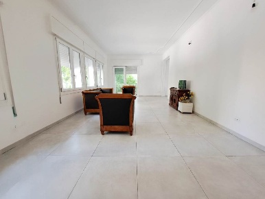 Foto Appartamento in Corso del Popolo snc, Rovigo Centro Storico di 245 m²