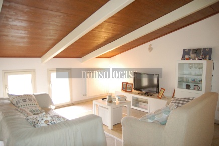 Foto Mansarde in Via della Scuola 999, Perugia di 60 m² con 4 locali
