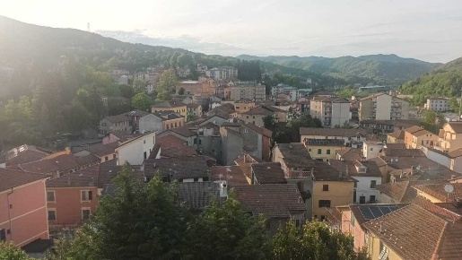 Foto Appartamento in Via alla Chiesa, Busalla Centro di 120 m² con 8 locali