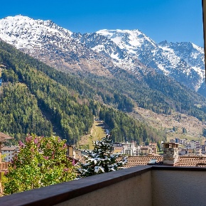 Foto Appartamento in Via Guglielmo Marconi, Temù Centro di 55 m² in vendita