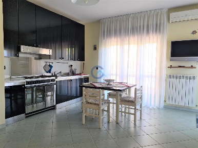 Foto Appartamento a Catanzaro Catanzaro Lido di 90 m² con 3 locali