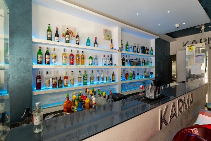 Foto Attività commerciale in Via Zolfatai 9, Catania di 72 m² in vendita