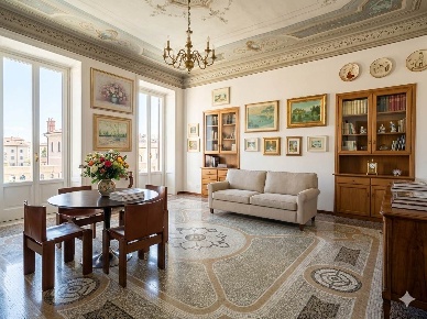 Foto Appartamento a La Spezia Migliarina di 140 m² con 5 locali in vendita