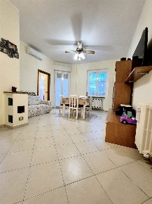 Foto Appartamento a Ancona Le Grazie di 95 m² con 4 locali in vendita
