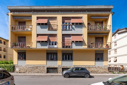 Foto Appartamento a Firenze Campo di Marte di 120 m² con 5 locali