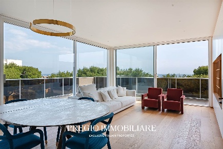 Foto Attico in VIA VITTORIO VENETO, Monopoli Centro di 157 m² con 3 locali