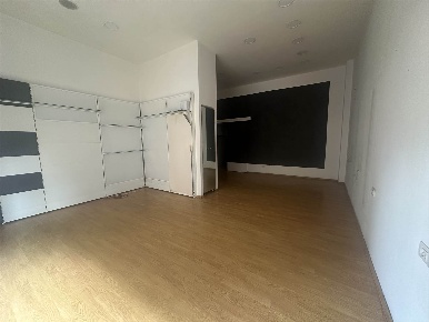 Foto Negozio a Firenze Mazzini - Oberdan di 50 m² con 1 locali in affitto