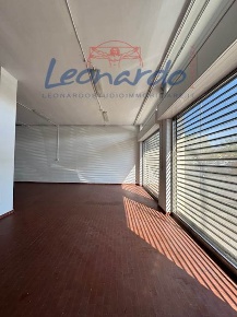 Foto Attività commerciale a Piacenza Piazzale Milano - Stazione di 530 m²