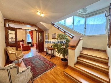 Foto Appartamento in via Capponi 1, Leffe di 145 m² con 4 locali in vendita
