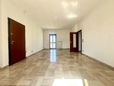 Foto Appartamento in VIA PIO XII 100, Taranto Tre Carrare di 160 m²