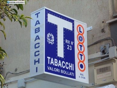 Foto Attività commerciale in Via del Molinello 3, Termoli Centro di 80 m²