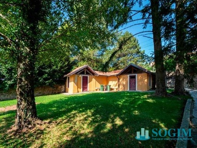 Foto Appartamento in Via Pacinotti 3, Como Civiglio di 112 m² con 3 locali