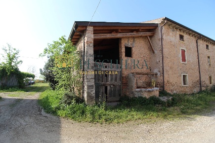 Foto Rustico in loc. Vanoni Remelli 131, Valeggio sul Mincio Vanoni Remelli