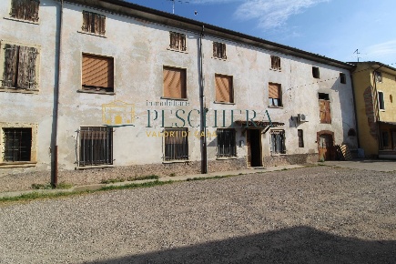Foto Villa a schiera in loc. Vanoni Remelli 131, Valeggio sul Mincio