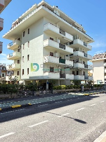 Foto Appartamento in Via Flavio Gioia 29, Martinsicuro Centro di 60 m²