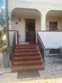 Foto Case semi ndipendenti in via luigi pirandello 27, Tivoli di 68 m²