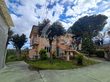 Foto Casa indipendente in VIA CADUTI NASSIRYA 13, Monsampietro Morico