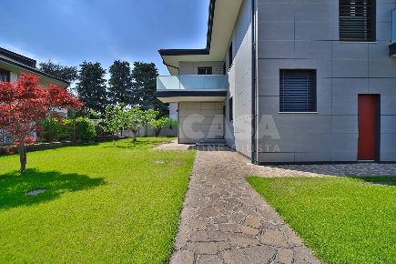 Foto Ufficio a Agrate Brianza Centro di 40 m² con 1 locali in affitto