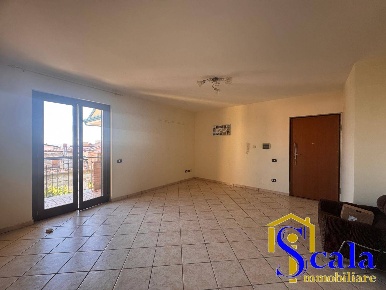 Foto Appartamento in VIA MARCONI, Vitulazio di 100 m² con 4 locali