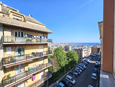 Foto Appartamento in Via Asilo Davide E Delfina Garbarino, Genova Dinegro