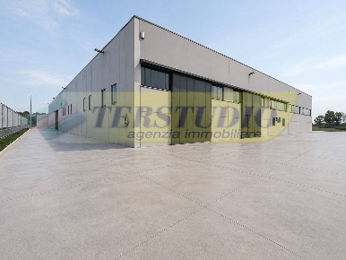 Foto Capannone industriale in viale europa snc, Bottanuco di 7100 m²