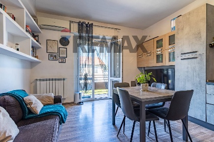 Foto Appartamento in Via Cesare Battisti 70, Locate Varesino di 65 m²