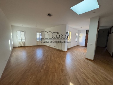 Foto Ufficio in corso del popolo, Treviso Piazza dei Signori di 289 m²