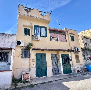 Foto Appartamento in Cortile Ferrante 14, Palermo di 50 m² con 2 locali