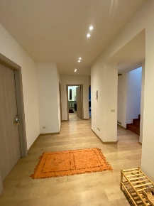 Foto Appartamento in via farini, Parma di 190 m² con 5 locali in vendita