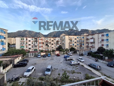 Foto Appartamento in Largo dell'Aquila 4, Palermo Guadagna di 139 m²