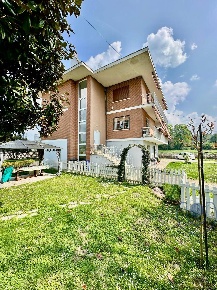 Foto Appartamento in via Molino, Pavarolo di 146 m² con 6 locali in vendita