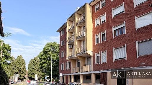 Foto Appartamento in Via Pontida 20, Novara Porta Mortara di 130 m²