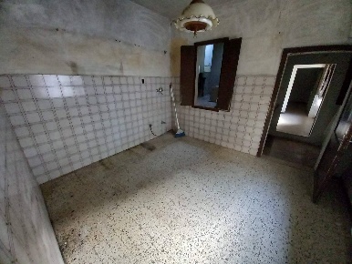 Foto Appartamento in Via della Fonte 8, Palaia Centro di 80 m² con 4 locali