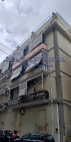 Foto Appartamento in Via Rosolino Pilo 6, Bagheria Centro di 100 m²