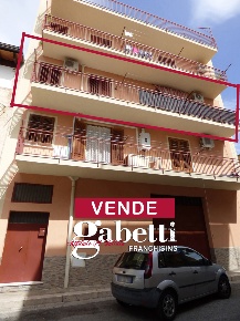 Foto Appartamento in Via C. Cassola 2, Bagheria Centro di 136 m² in vendita