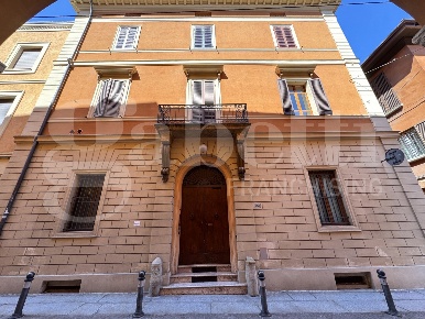 Foto Appartamento in Via Cesare Battisti 29, Bologna Centro Storico