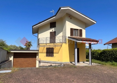 Foto Villa unifamiliare in Strada Paschero 49/16, Cumiana Paschero
