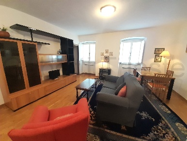 Foto Appartamento in IMBRIANI, Trieste Borgo Teresiano di 99 m² in affitto