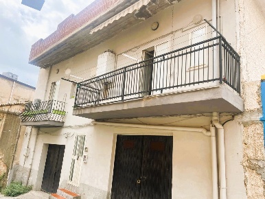 Foto Appartamento in Via Della Fratellanza 13, Agrigento di 89 m²