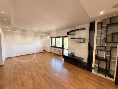 Foto Appartamento in Via del Serafico 106, Roma Tintoretto di 153 m²