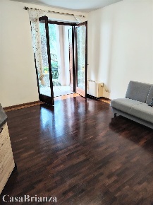 Foto Appartamento in via Santa Maria delle Selve, Biassono Centro di 83 m²
