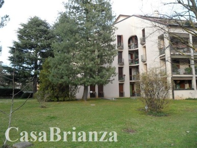 Foto Appartamento in via Santa Maria delle Selve, Biassono Centro di 83 m²