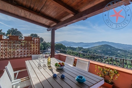 Foto Appartamento a Capoliveri di 130 m² con 5 locali in vendita