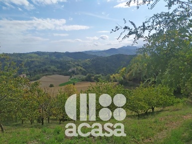 Foto Casa indipendente a Mercato Saraceno Centro di 460 m² con 6 locali