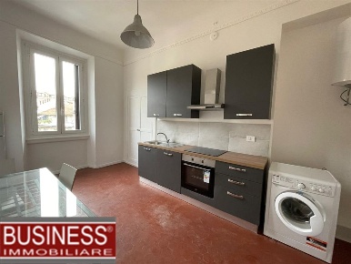 Foto Appartamento in Via Spartaco, Milano Montenero di 90 m² con 3 locali