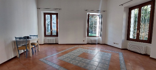 Foto Appartamento in Via Bartolomeo Zucchi, Monza Centro Storico di 220 m²