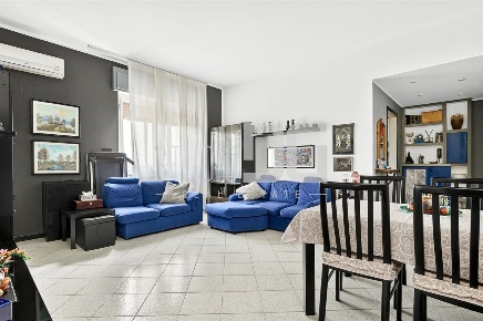 Foto Appartamento in Via Alberto da Giussano, Limbiate Centro di 95 m²