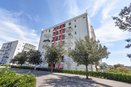 Foto Appartamento in Via Giuseppe Spataro, Lanciano di 91 m² con 3 locali