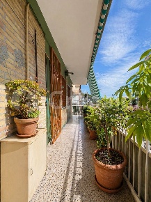 Foto Appartamento in GIUSEPPE BENEDETTO DUSMET, Roma di 75 m² con 3 locali